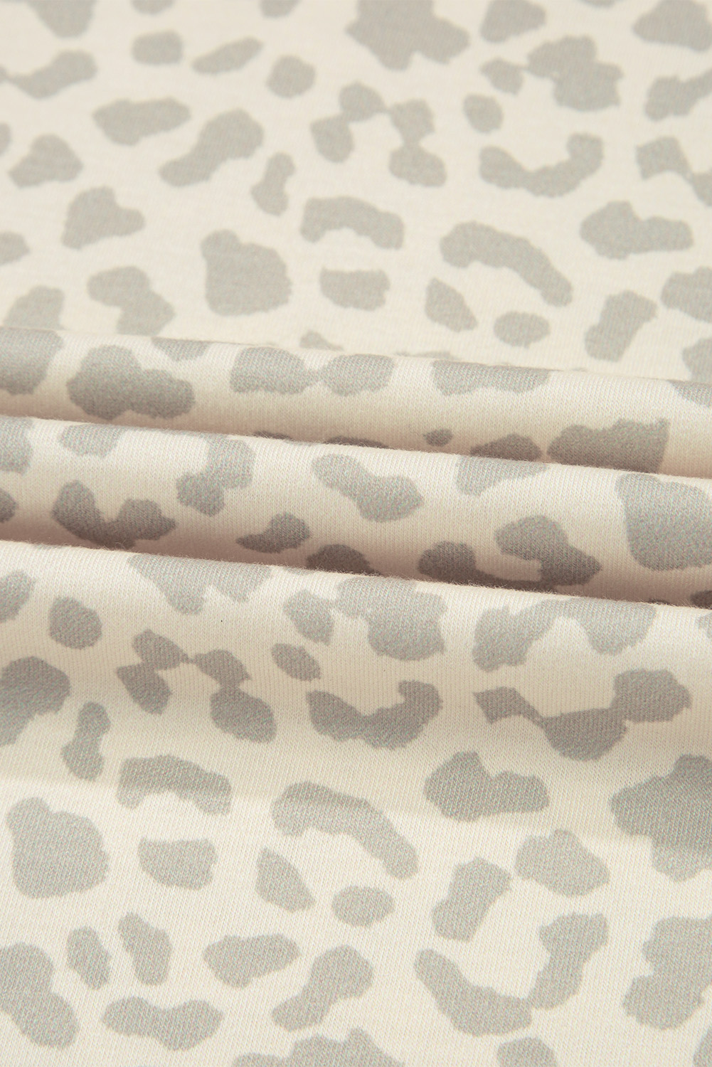 Women's Yellow MAMA Letter Graphic Leopard Loose Tee - Trendy and Comfortable Casual Wear - Detail View 21