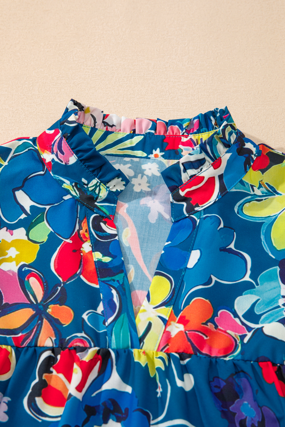 Elegant Casual Blue Floral Blouse with Puff Sleeves and V Neckline - Detail View 14