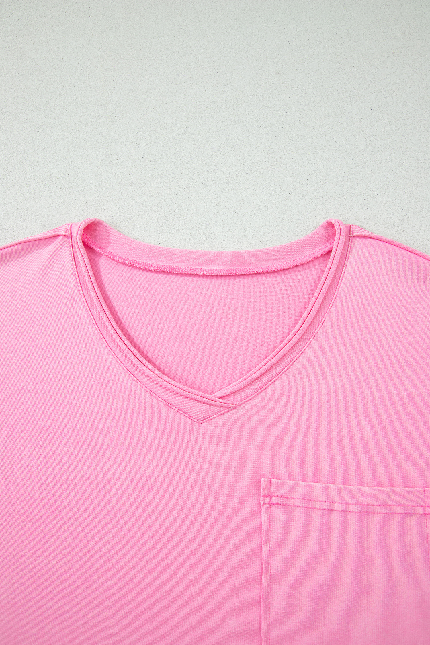 Women's Plus Size Sachet Pink Washed Tee – Casual 100% Cotton V-Neck Short Sleeve Top for Summer Days - Detail View 9