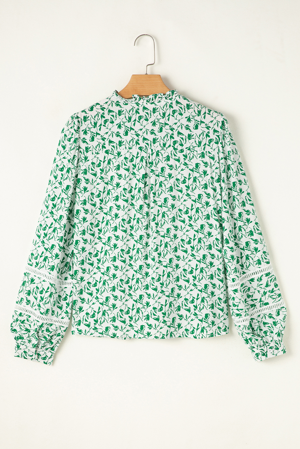 Women's Green Floral Puff Sleeve Blouse with Lace Detail for Fall - Detail View 5