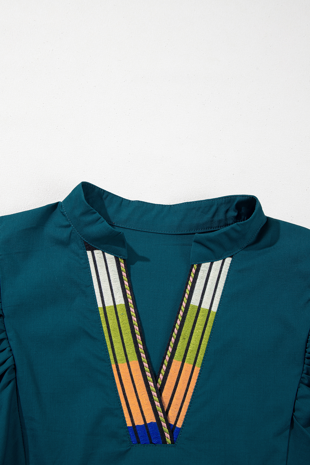 Stylish Colorblock V Neck Dress for Women - Puff Sleeve Design, Perfect for Summer - Detail View 7