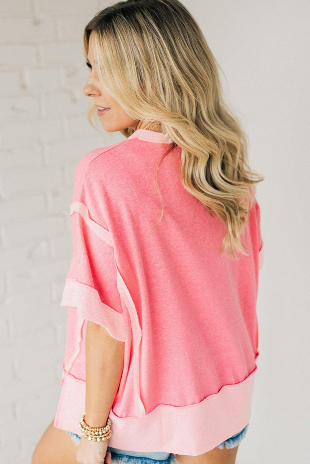 Soft and Comfortable Short Sleeve Patchwork Tee for Everyday Style - Detail View 3
