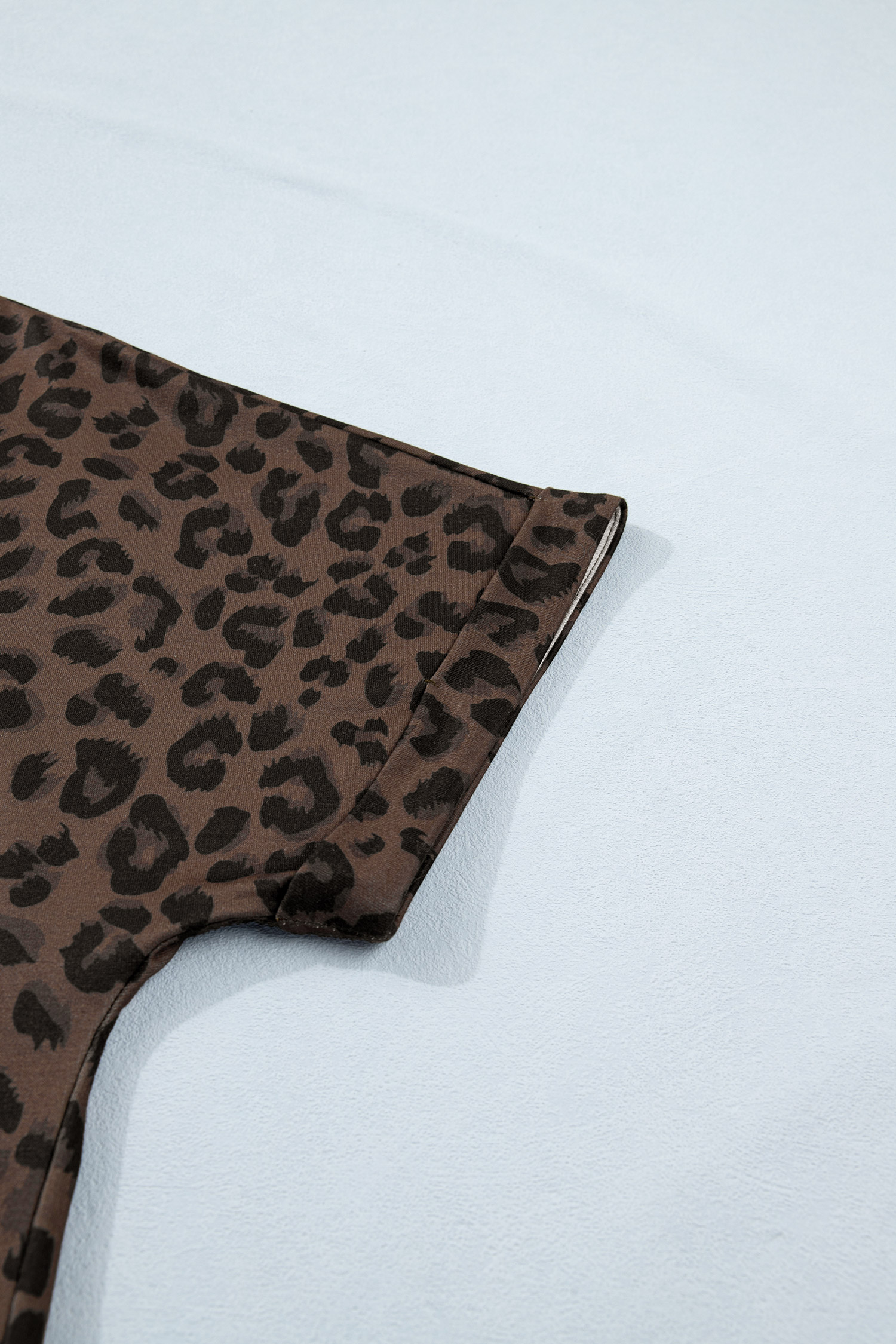 Casual Leopard Print Shift Dress for Women – V-Neck Mini Dress with Colorblock Collar, Comfortable Summer Style - Detail View 17