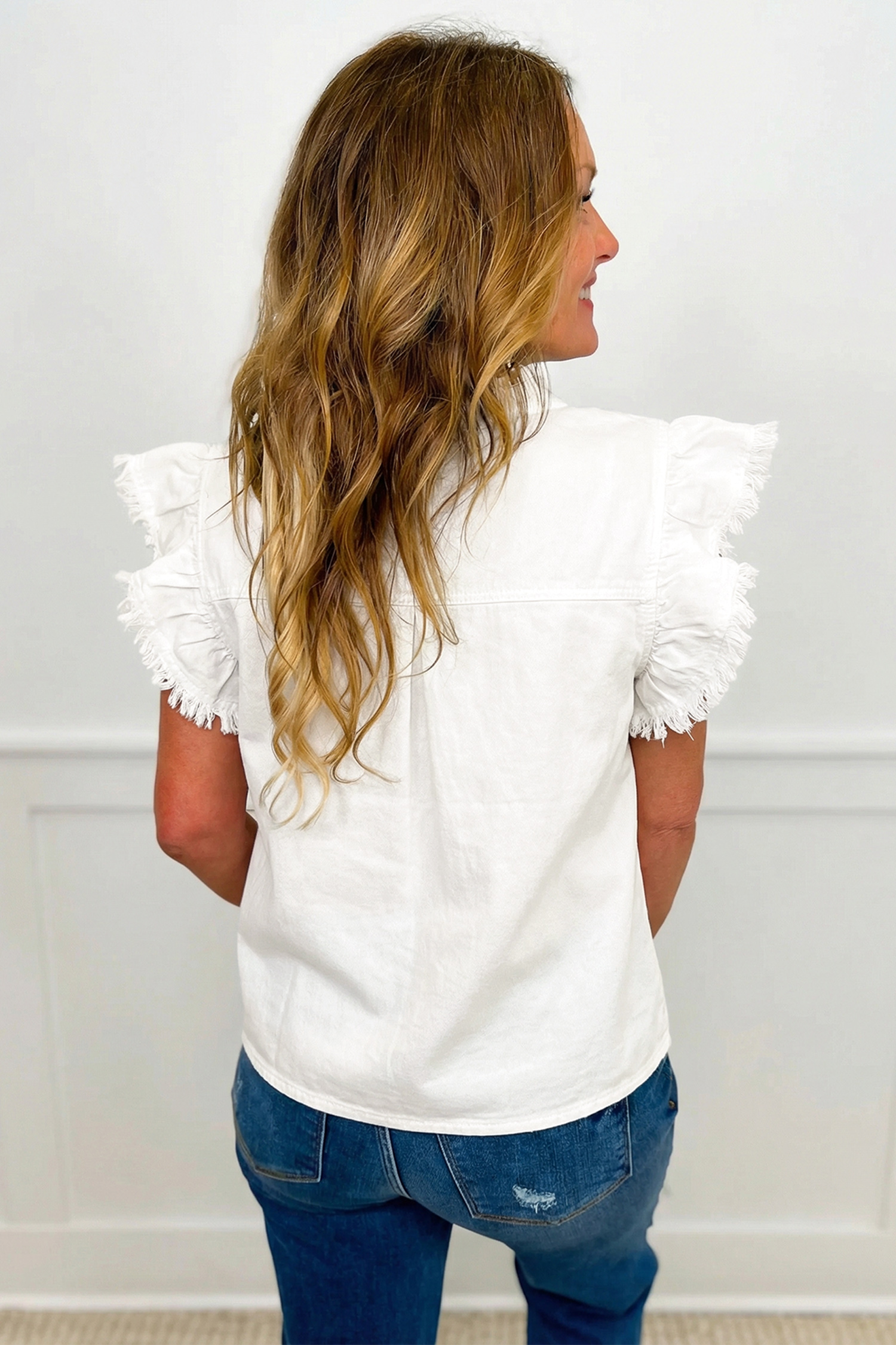 Casual White Denim Ruffle Sleeve Blouse – Chic Shift Silhouette Top for Office or Date Night - Detail View 2