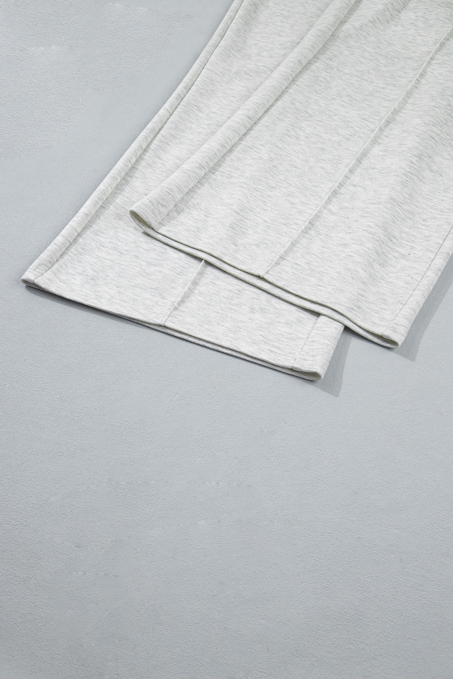 Light Grey Summer Loungewear Set – Casual 2-Piece Outfit with High-Waisted Pants - Detail View 6