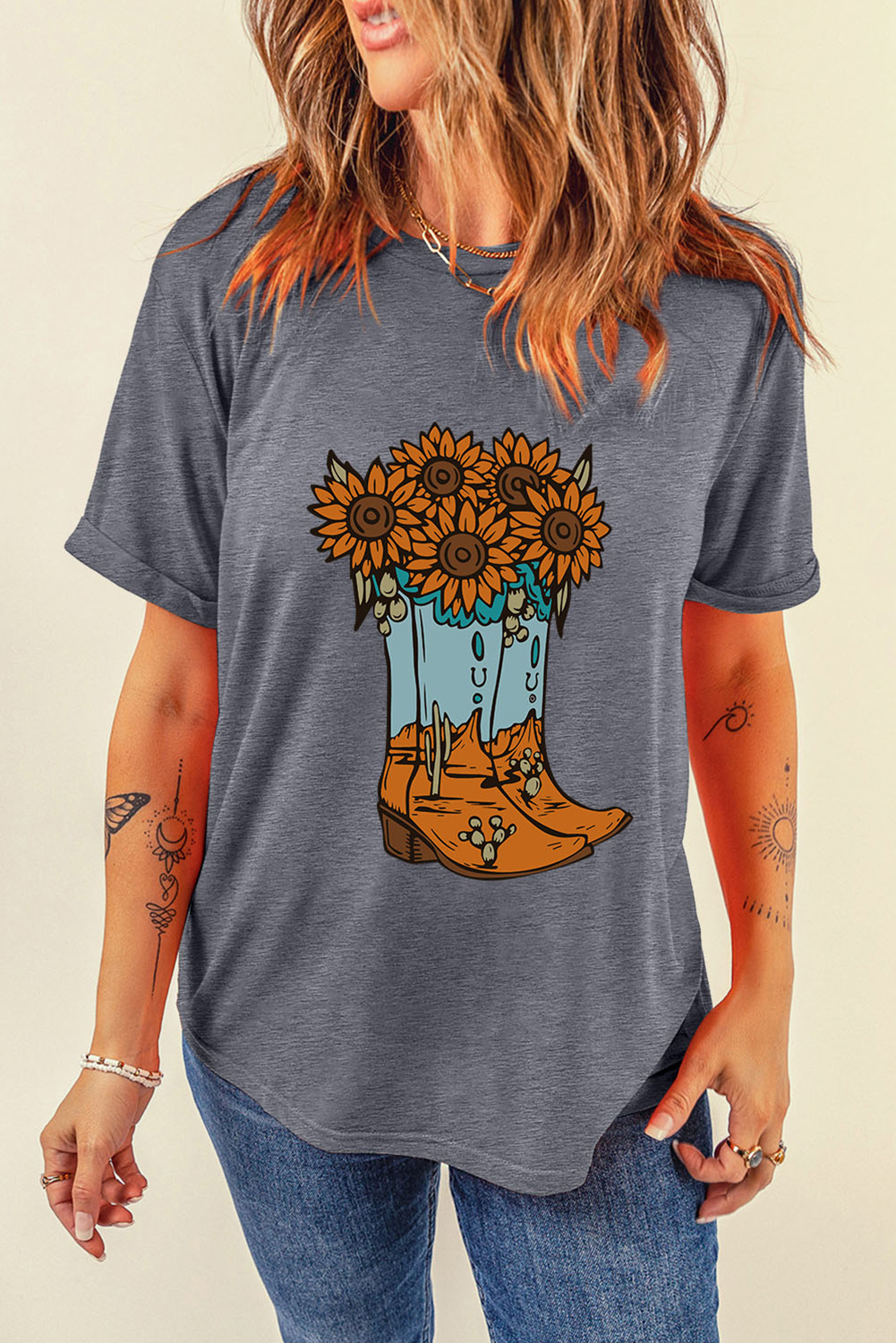 Women's Gray Sunflower Cowgirl Boots Graphic Tee - Western Fashion Casual T-Shirt - Detail View 9