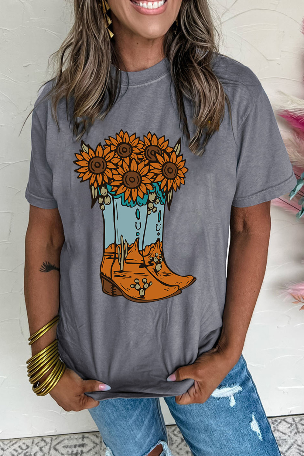 Comfy Short Sleeve Western Graphic Tee - Perfect for Daily Summer Wear - Detail View 3