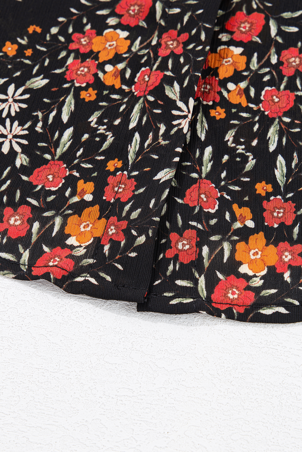 Chic Long Sleeve Aesthetic Floral Top with Collared Neck and Button Cuffs - Detail View 6