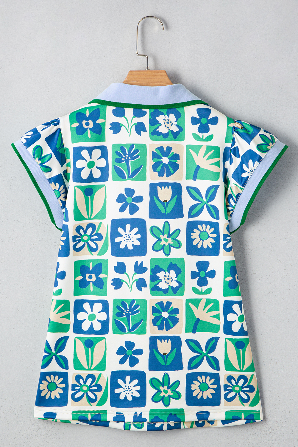 Women's Green Floral Plaid Colorblock Trim Collar Flutter Sleeve Blouse for Summer - Detail View 5