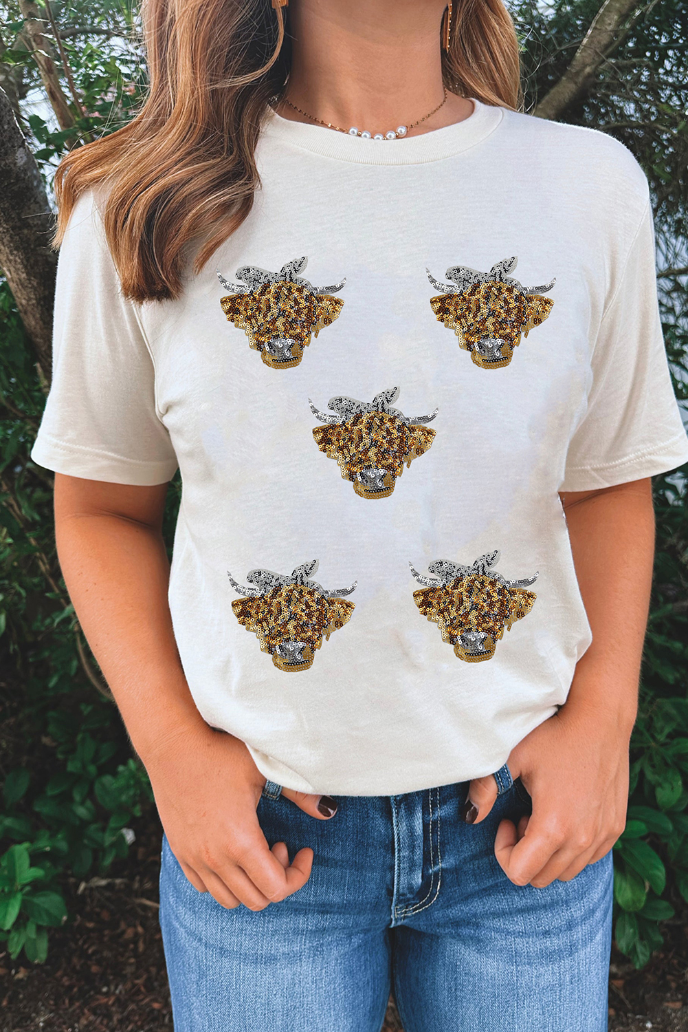 Women's Cute White Western Bow Heifer Graphic Casual T-Shirt - Detail View 5