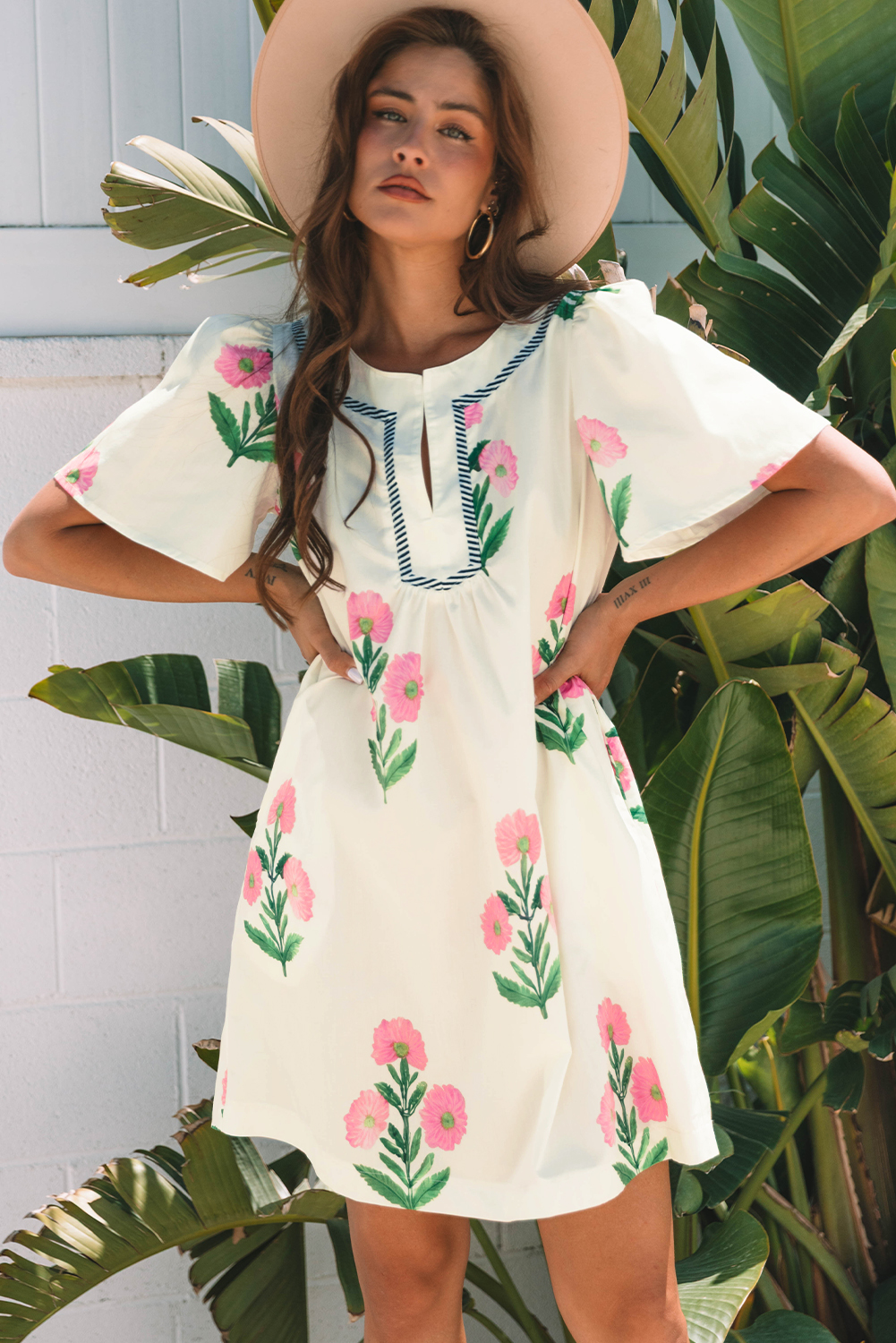 Women's Apricot Floral Short Sleeve Mini Dress with Split Neck and Contrast Trim - Detail View 5