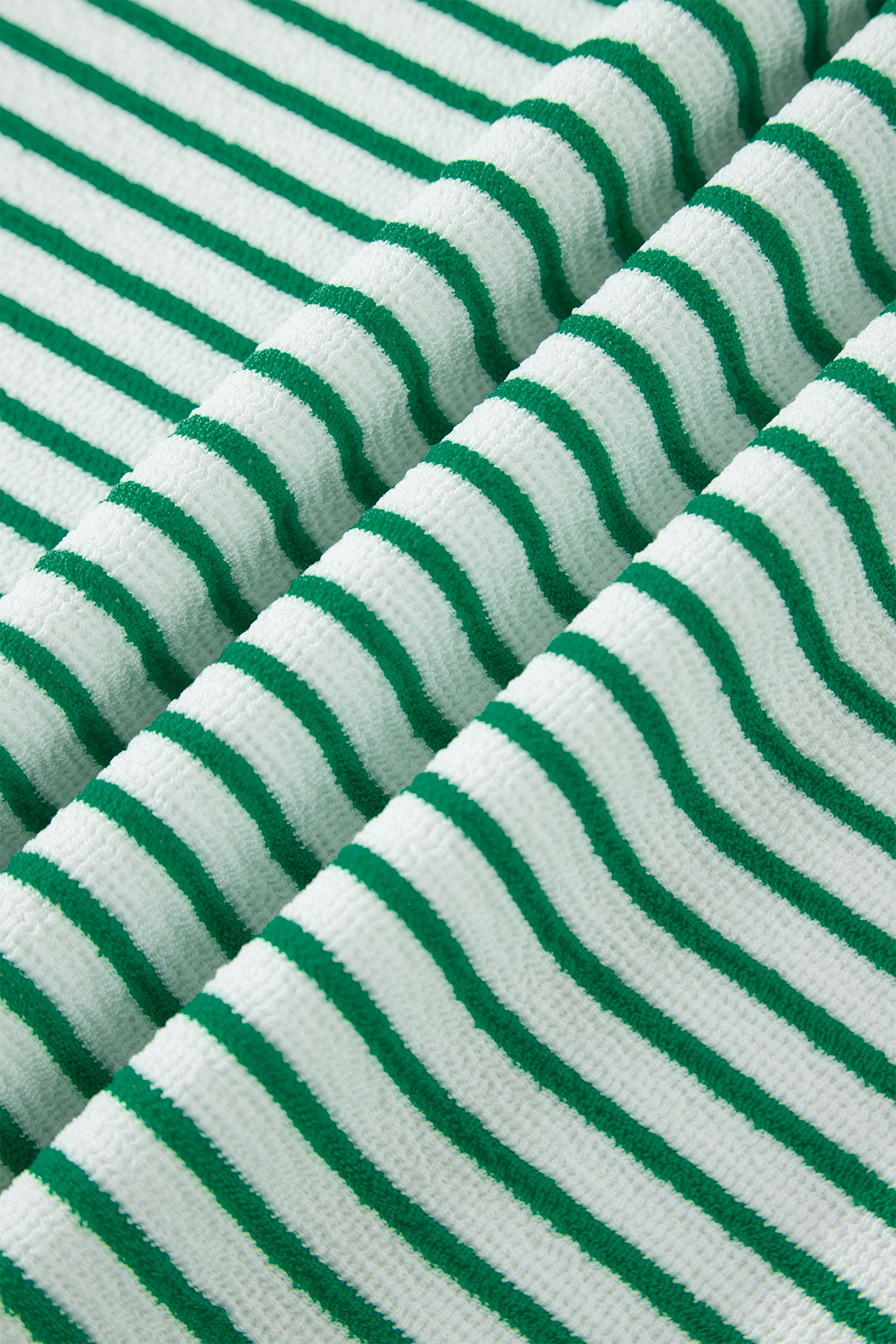 Women's Green Stripe Short Sleeve Set – Casual Crew Neck Tee & Drawstring Cropped Pants - Detail View 16