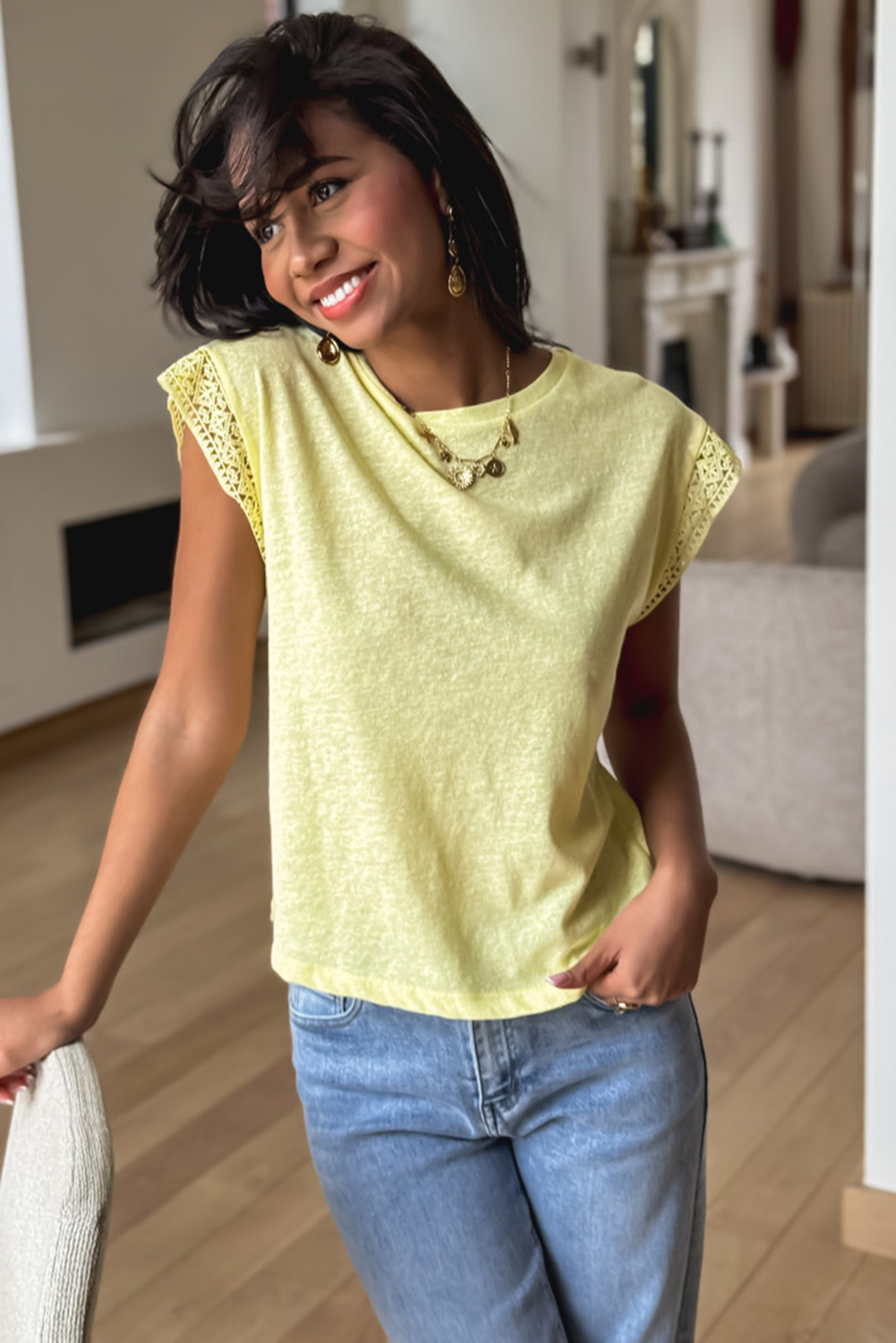 Comfortable Round Neck Tee with Delicate Lace Detail - Perfect for Summer Outings - Detail View 3
