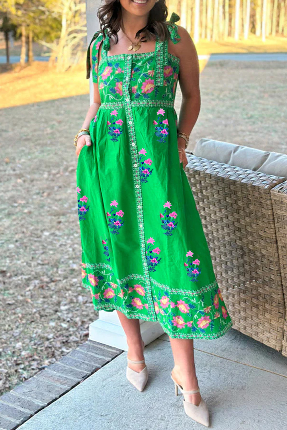 Elegant Sleeveless Green Floral A-Line Midi Dress - High Waistline and Trendy Design - Detail View 2