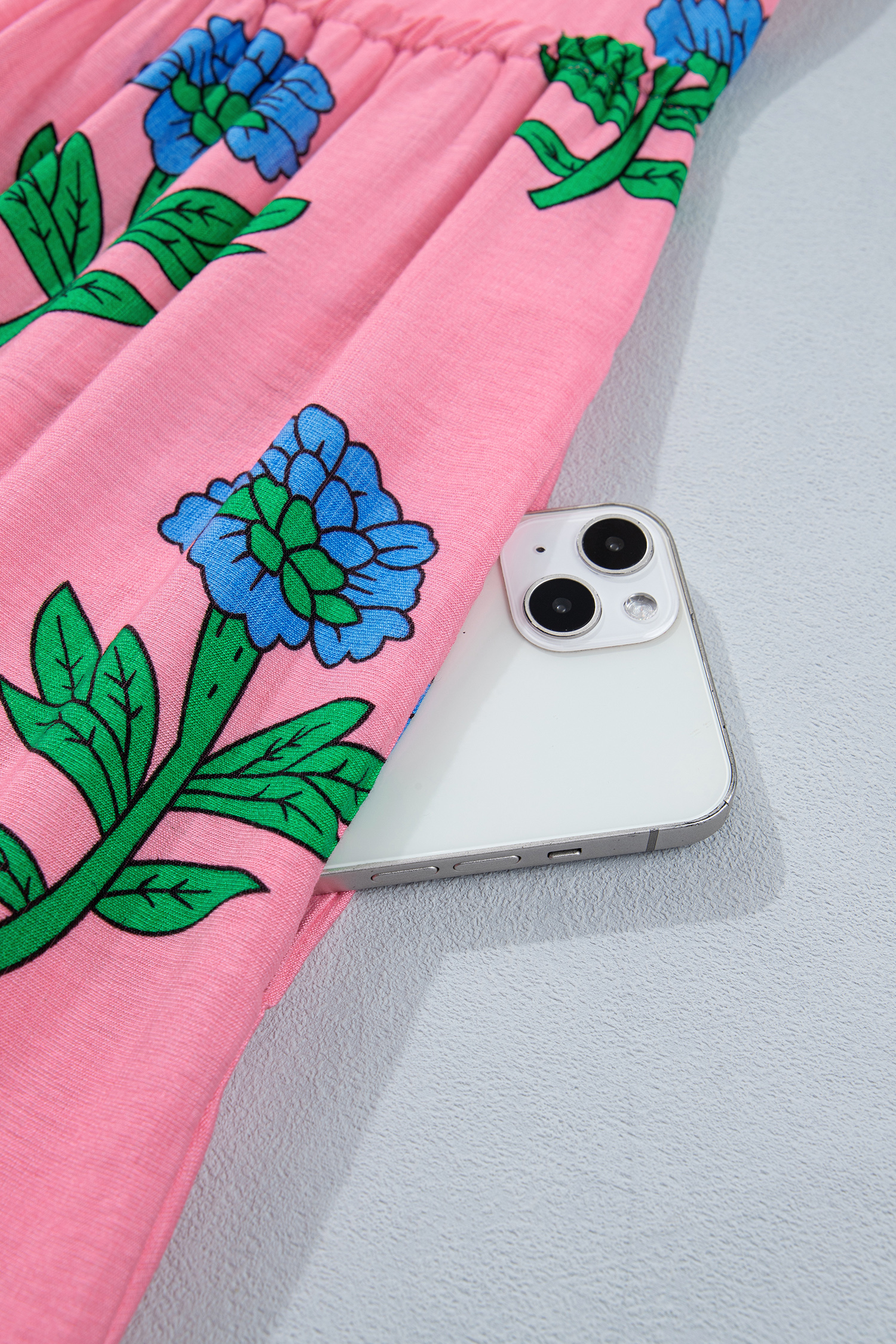 Southern Belle Style Floral Dress – Pink V-Neck Long Shift Dress, Comfortable Vacation Outfit for Women - Detail View 9