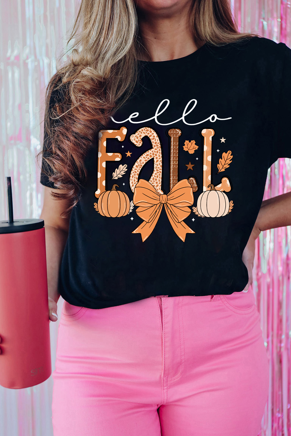 Relaxed Fit Women's Graphic Tee - Perfect for Fall and Thanksgiving Celebrations - Detail View 3