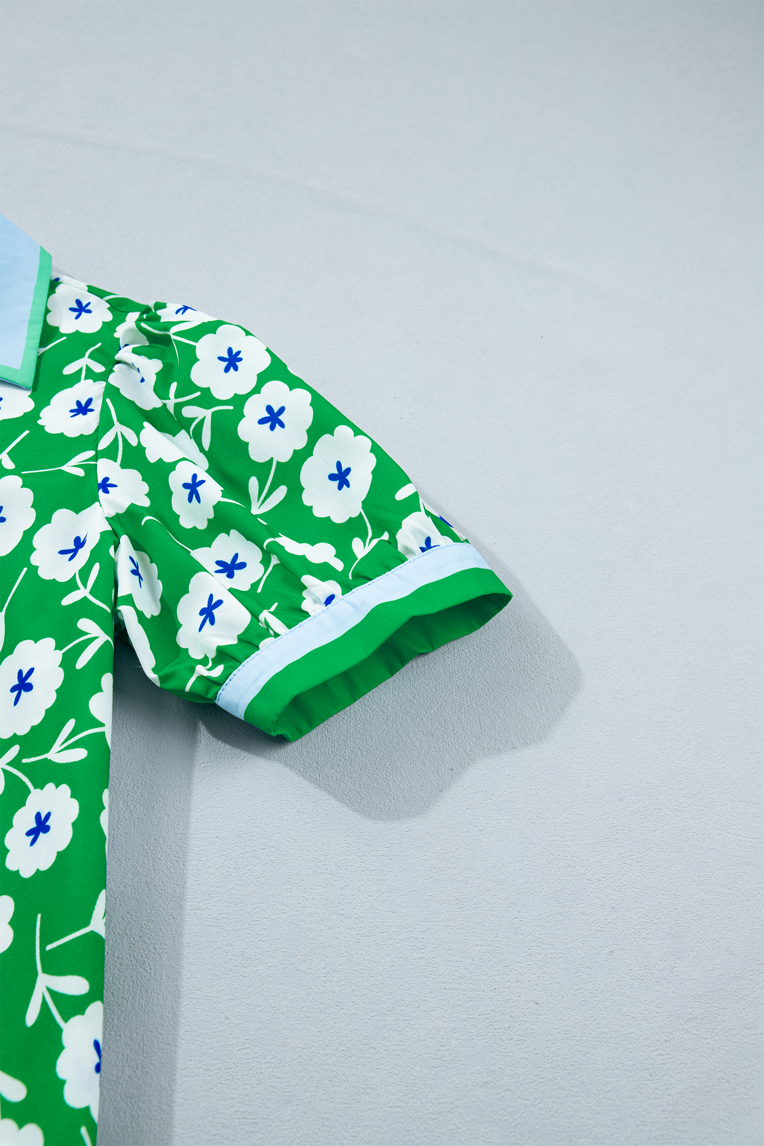 Women's Floral Print Short Sleeve Blouse – Green V-Neck Casual Summer Top with Contrast Trim - Detail View 7