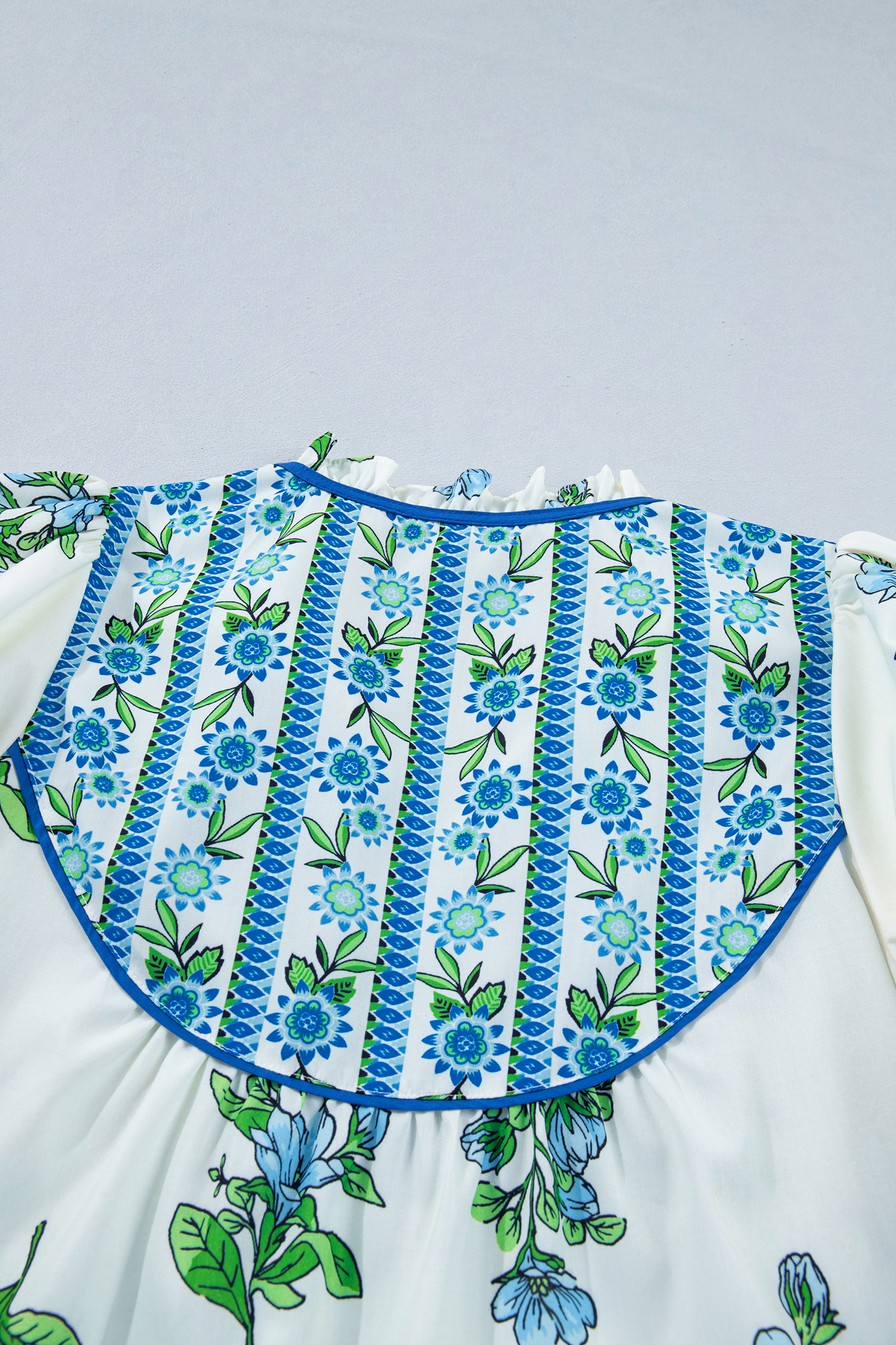 Women's White Floral Puff Sleeve Blouse – V-Neck Tie Top with Contrast Trim for Summer Casual Wear - Detail View 13