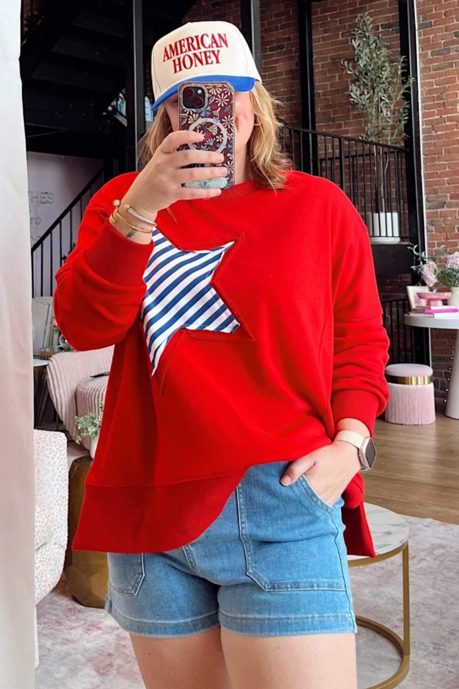 Women's Cozy Red Star Pullover, Relaxed Fit Sweatshirt - Detail View 9