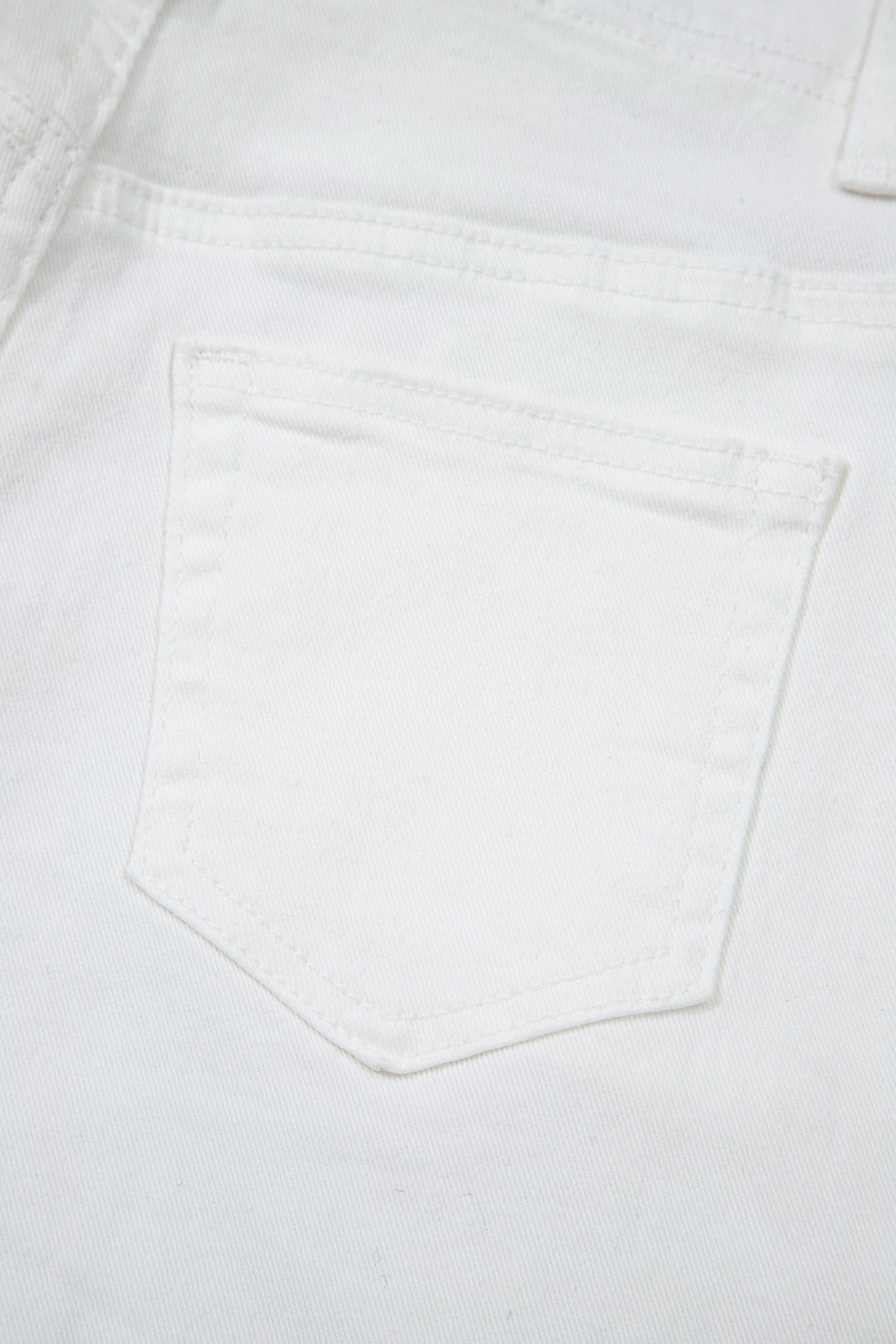 Women's White Raw Hem Jeans, High Waisted Wide Leg Denim - Detail View 10