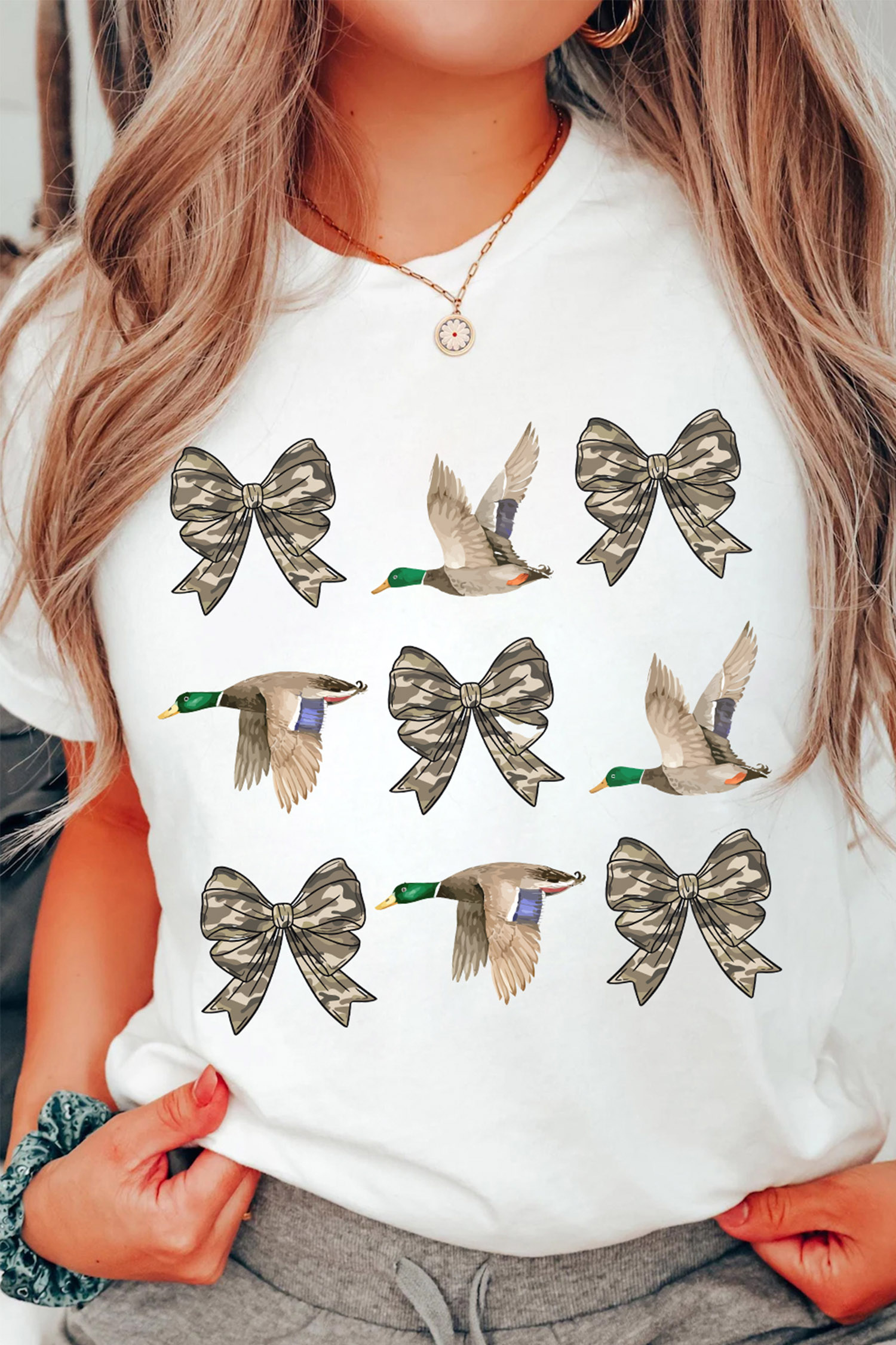 Women's Camo Bow Duck T Shirt, Casual White Crew Neck Top - Detail View 10