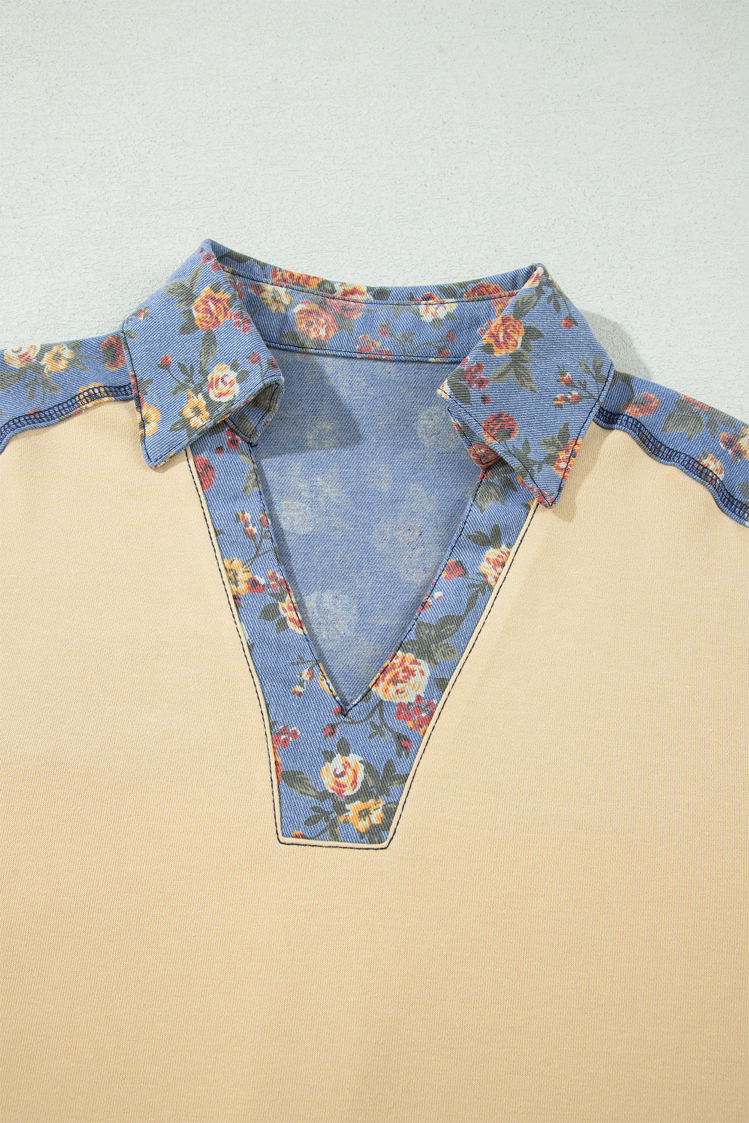 Women's Floral Patchwork Top, Casual V Neck Long Sleeve - Detail View 7