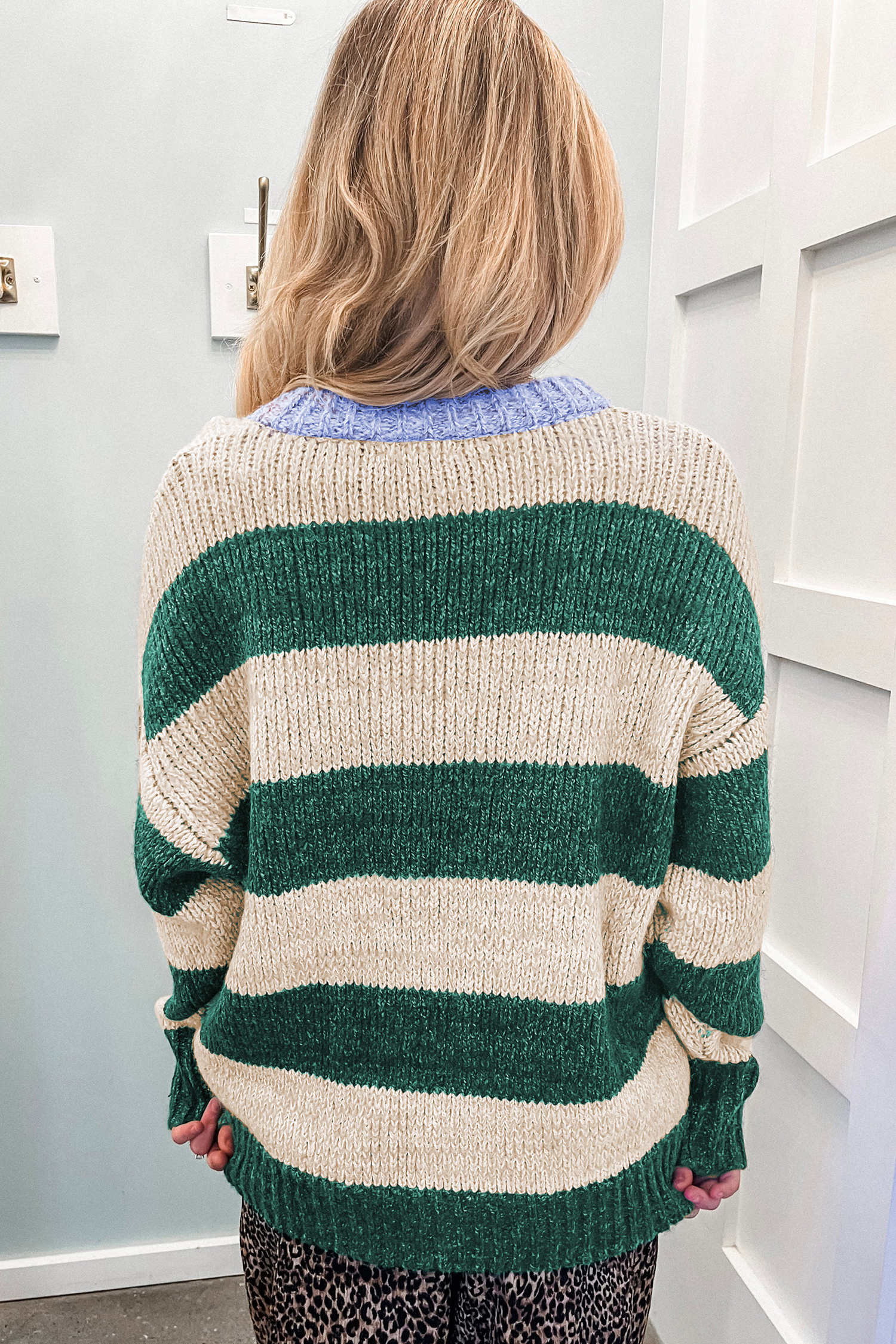 Women's Colorblock Pullover, Relaxed Fit Autumn Knitwear - Detail View 6