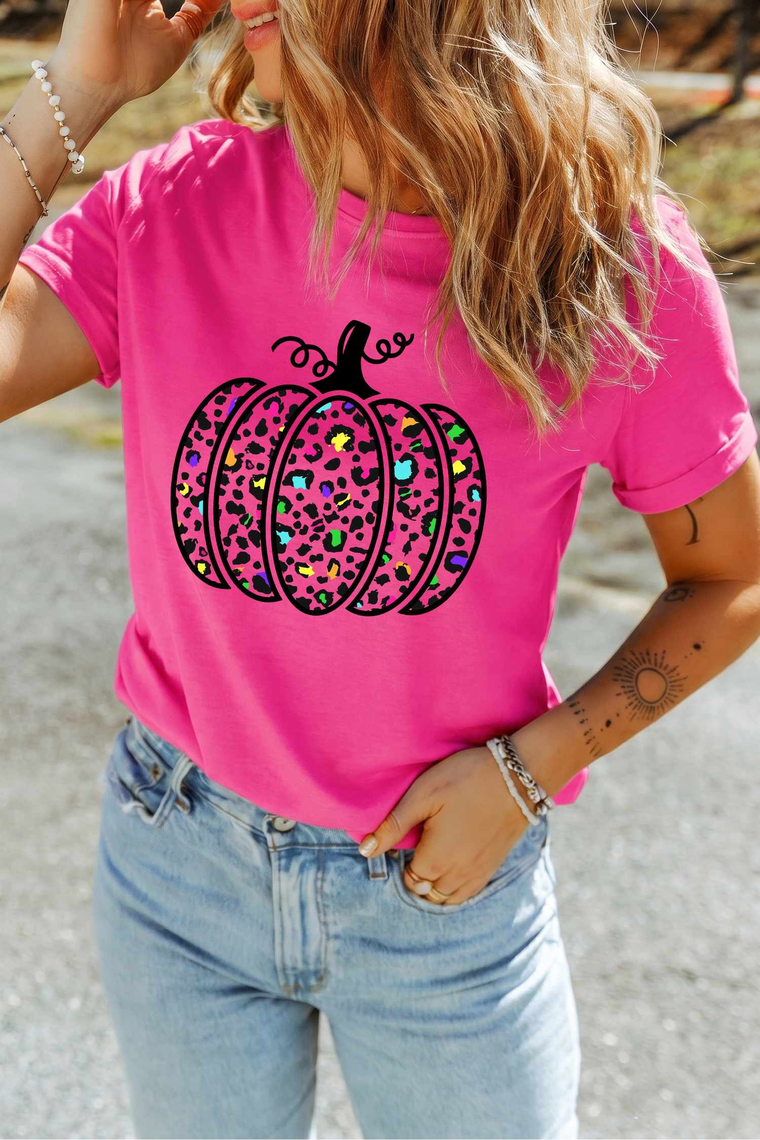 Rose Red Short Sleeve Tee, Trendy Leopard Pumpkin Print - Detail View 6