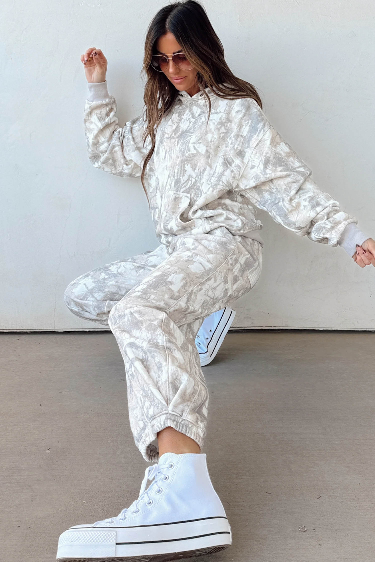 Women's Two Piece Sweat Set, Soft Long Sleeve Casual Leisure - Detail View 3