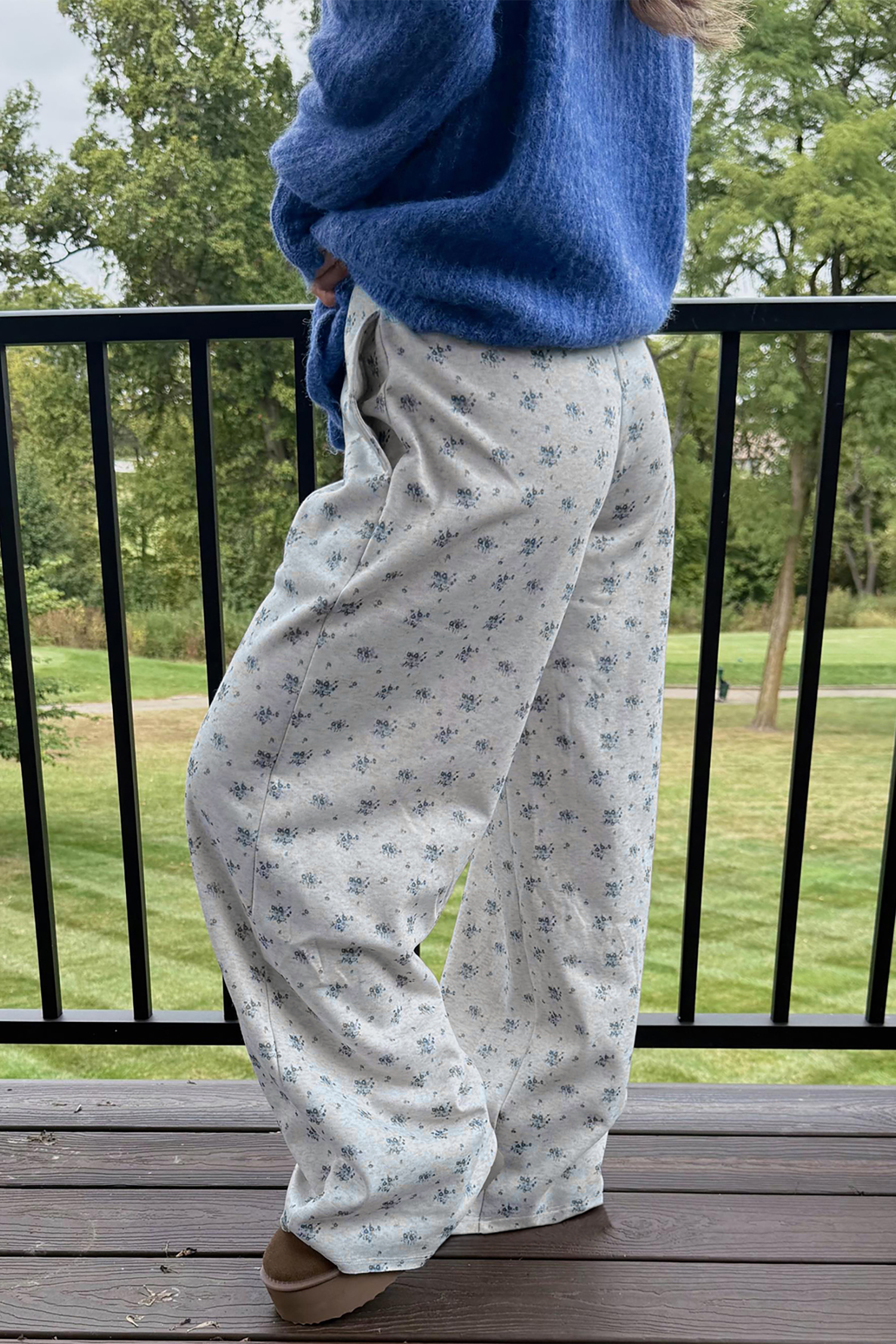 Gray Floral Print Lounge Pants, Comfortable Elastic Waist Fit - Detail View 5