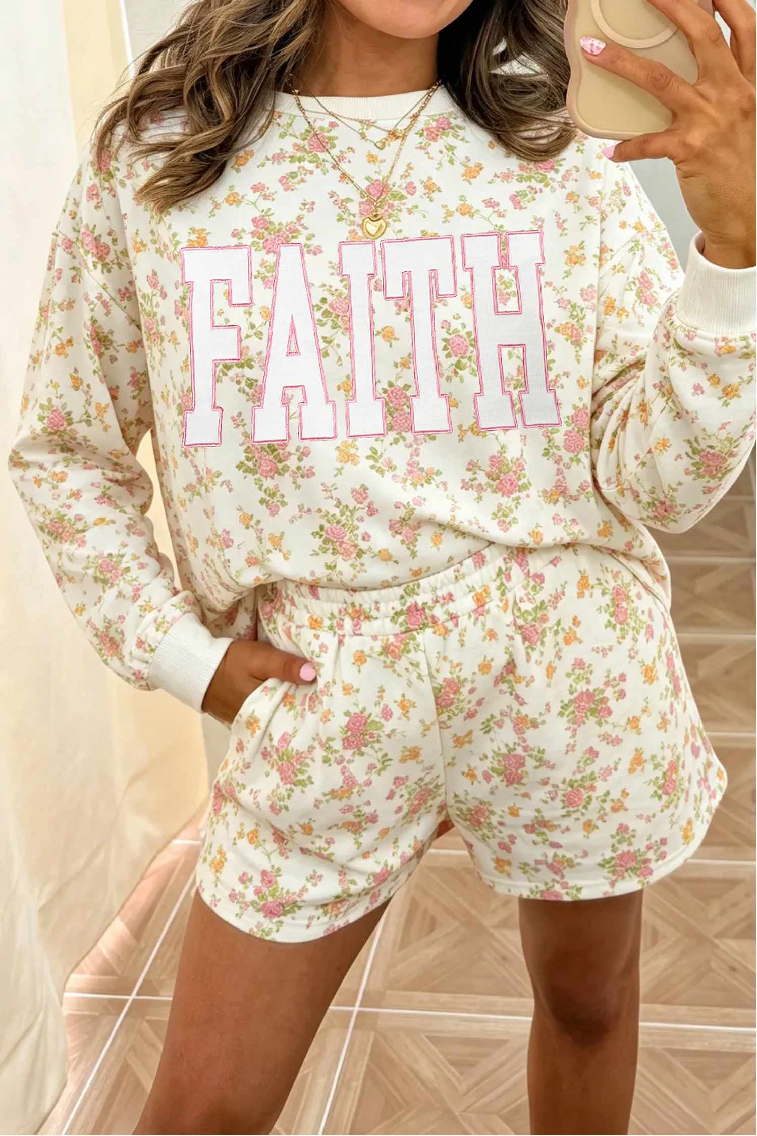 Beige Floral Print Lounge Set, Comfortable Graphic Top Shorts - Detail View 5