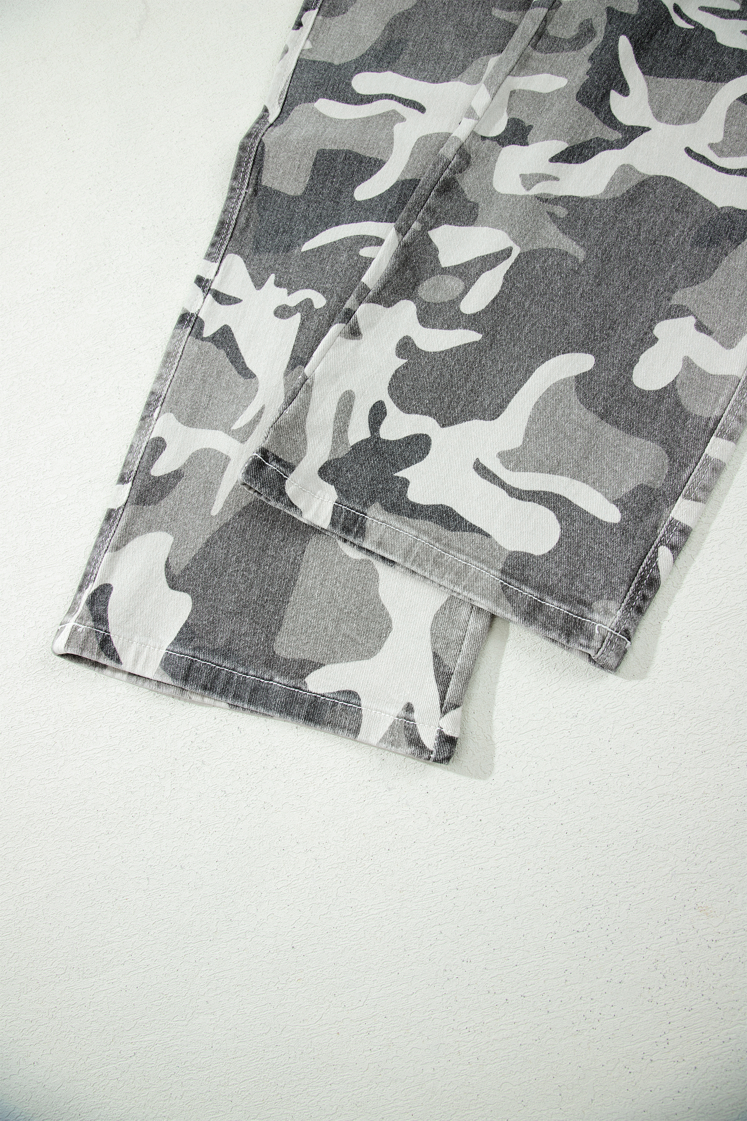 Green Camo Pattern Jeans, Western Style Relaxed Fit Denim - Detail View 12