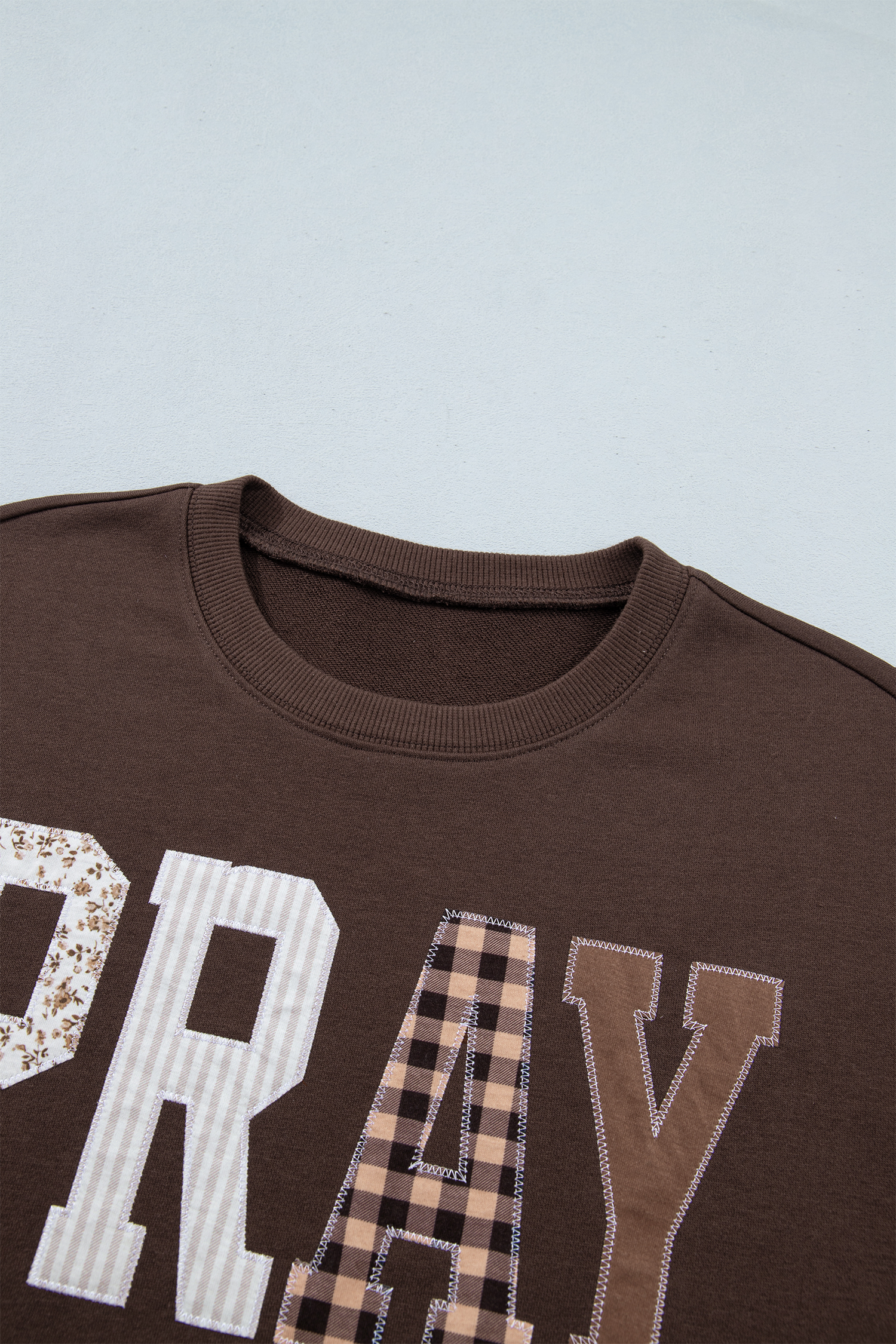 Casual Long Sleeve Pullover, Coffee Brown Letter Print Top - Detail View 9