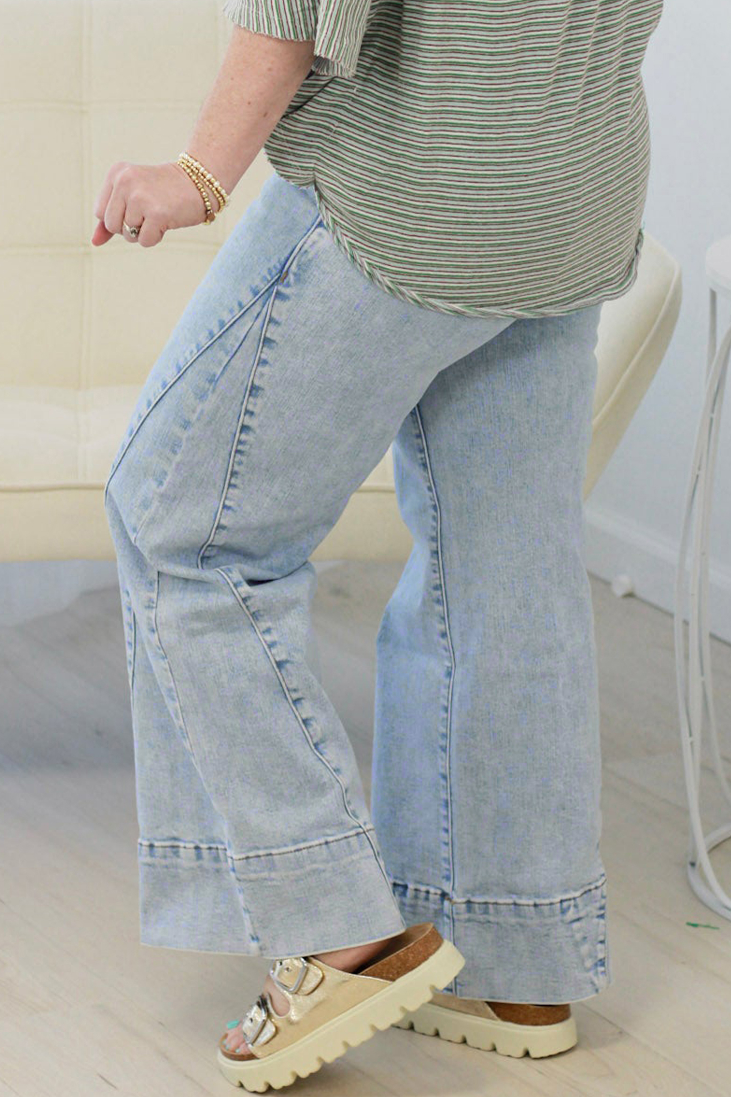 Women's Plus Size Wide Leg Jeans, Stretch Blue Denim - Detail View 6