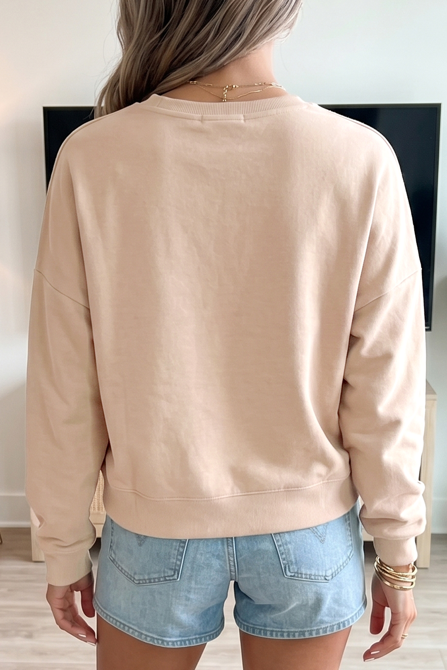 Parchment Horseshoe Graphic Sweatshirt, Long Sleeve Western - Detail View 2