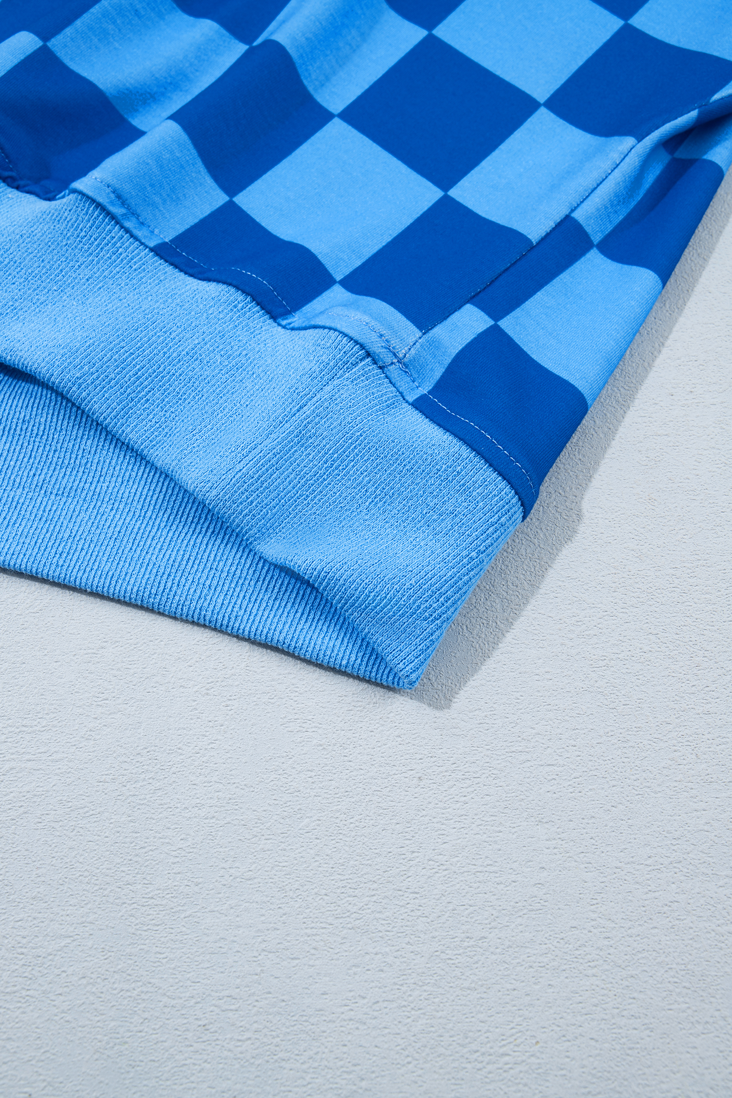 Women's Crop Top Shorts Set, Comfortable Blue Plaid Loungewear - Detail View 6