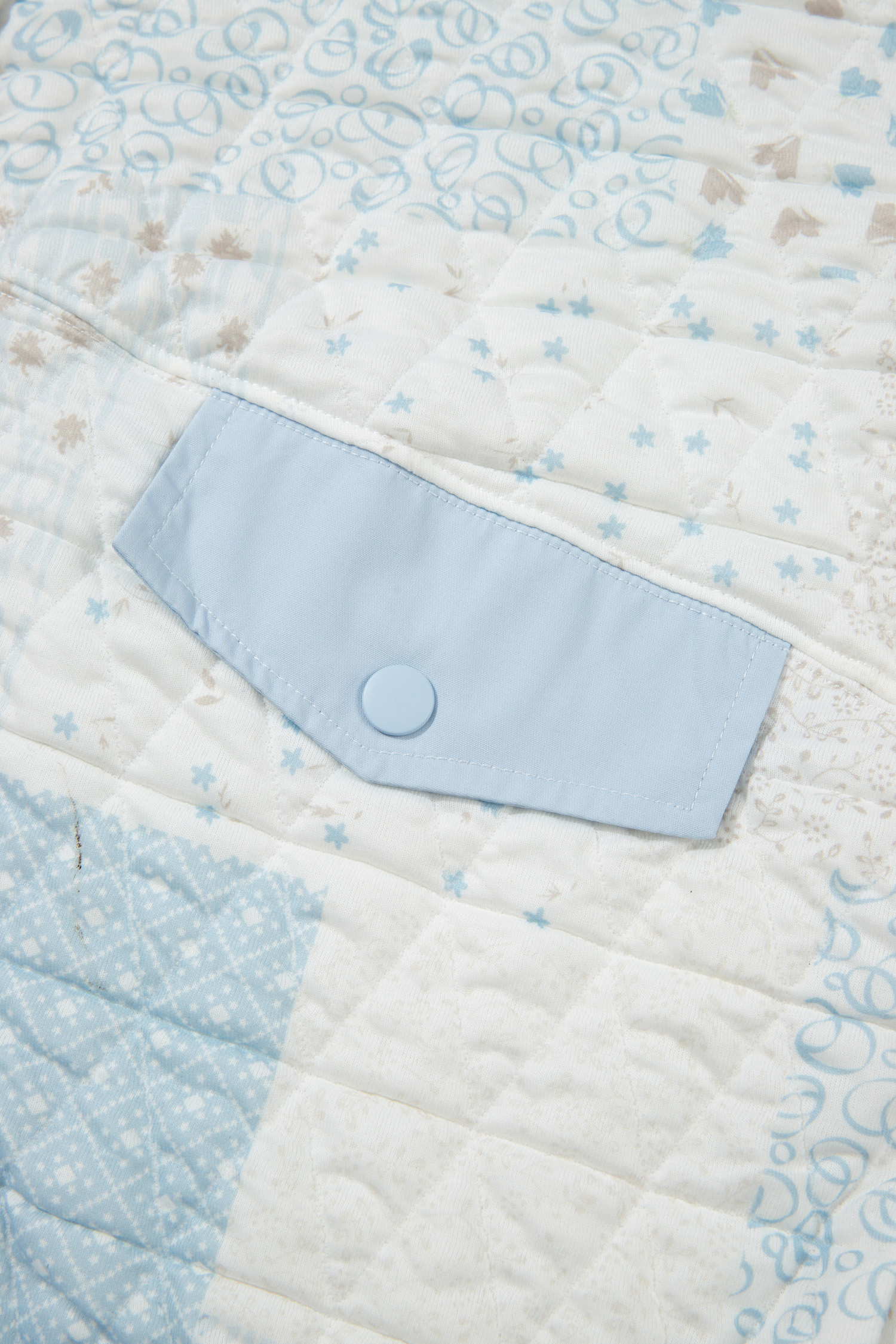 Women's Quilted Collar Sweatshirt, Cozy Long Sleeve Top - Detail View 9