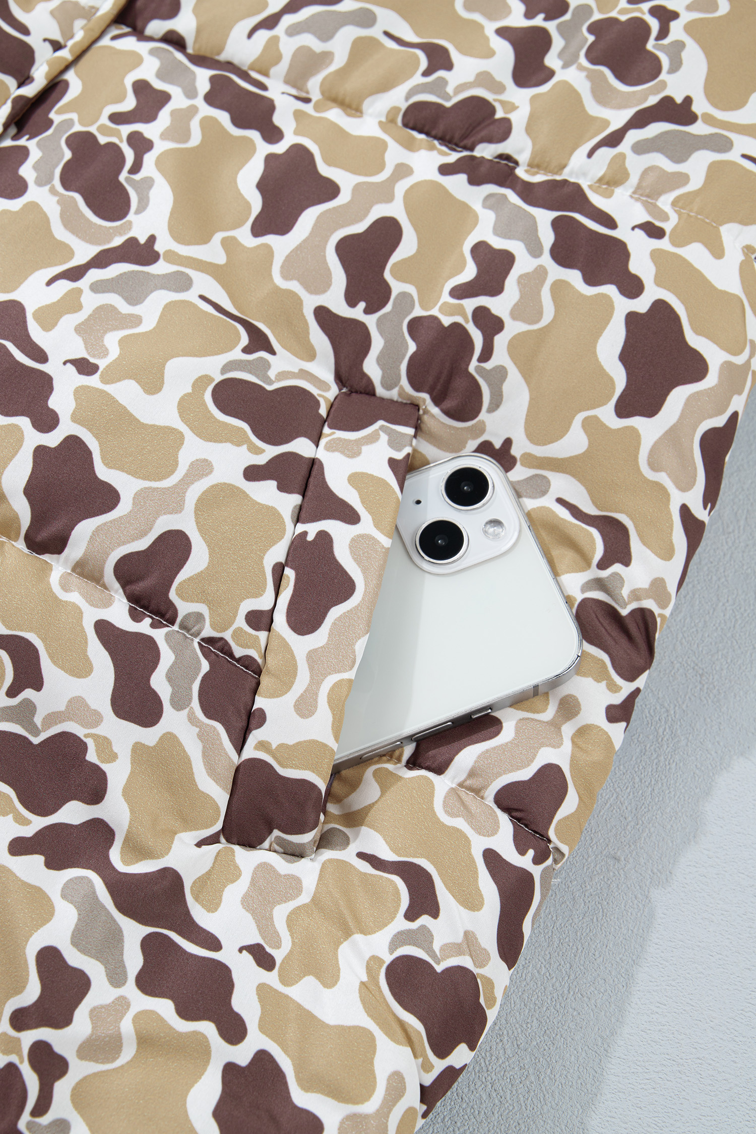 Women's Camo Puffer Coat, Casual Daily Winter Jacket - Detail View 13