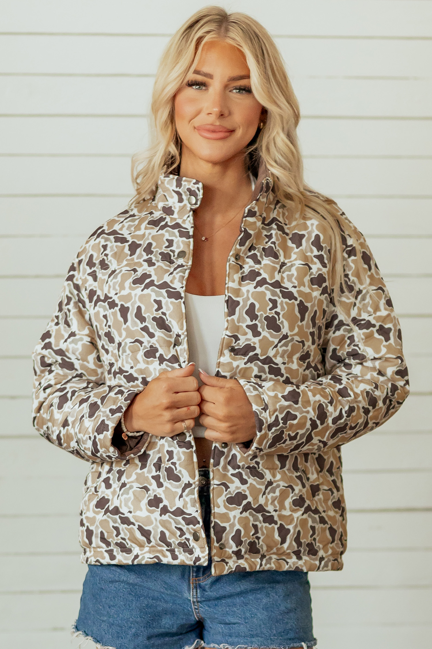 Women's Camouflage Jacket, Trendy Quilted Puffer Coat - Detail View 5