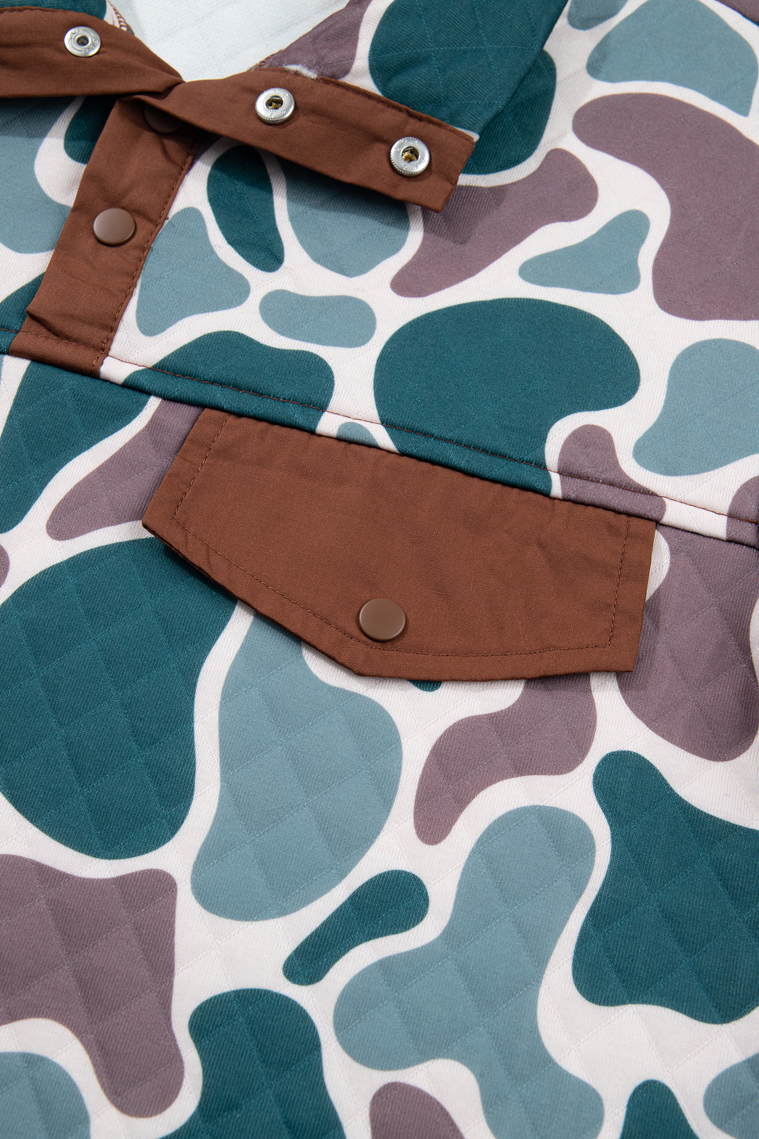 Soft Quilted Women's Camo Pullover, Cozy Stand Collar Autumn - Detail View 6
