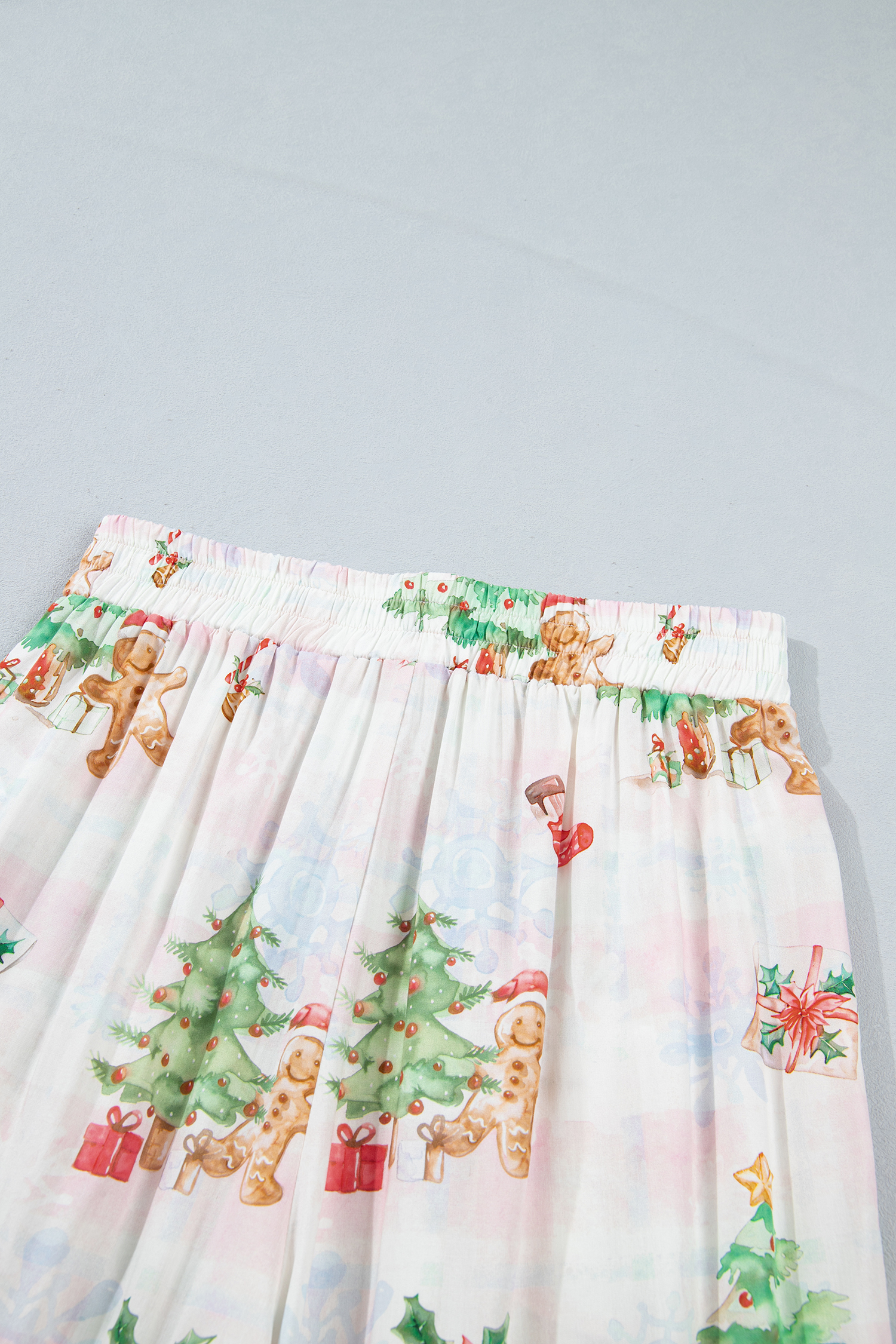 Women's Gingerbread Pajamas, Pink Plaid Christmas Lounge Set - Detail View 17